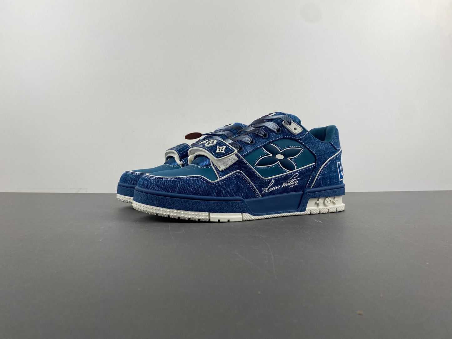 LV. TRAINER #1
