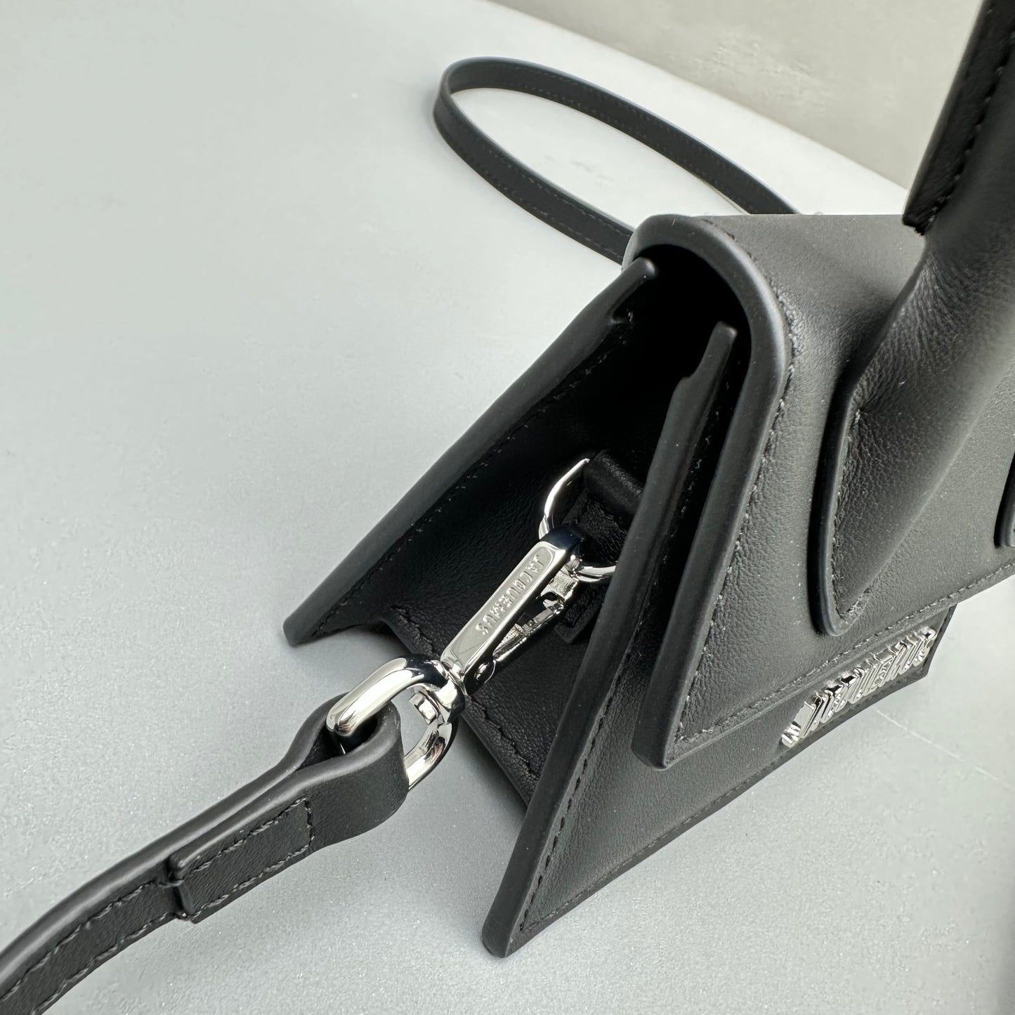 JACQUEMUS TASCHE #4