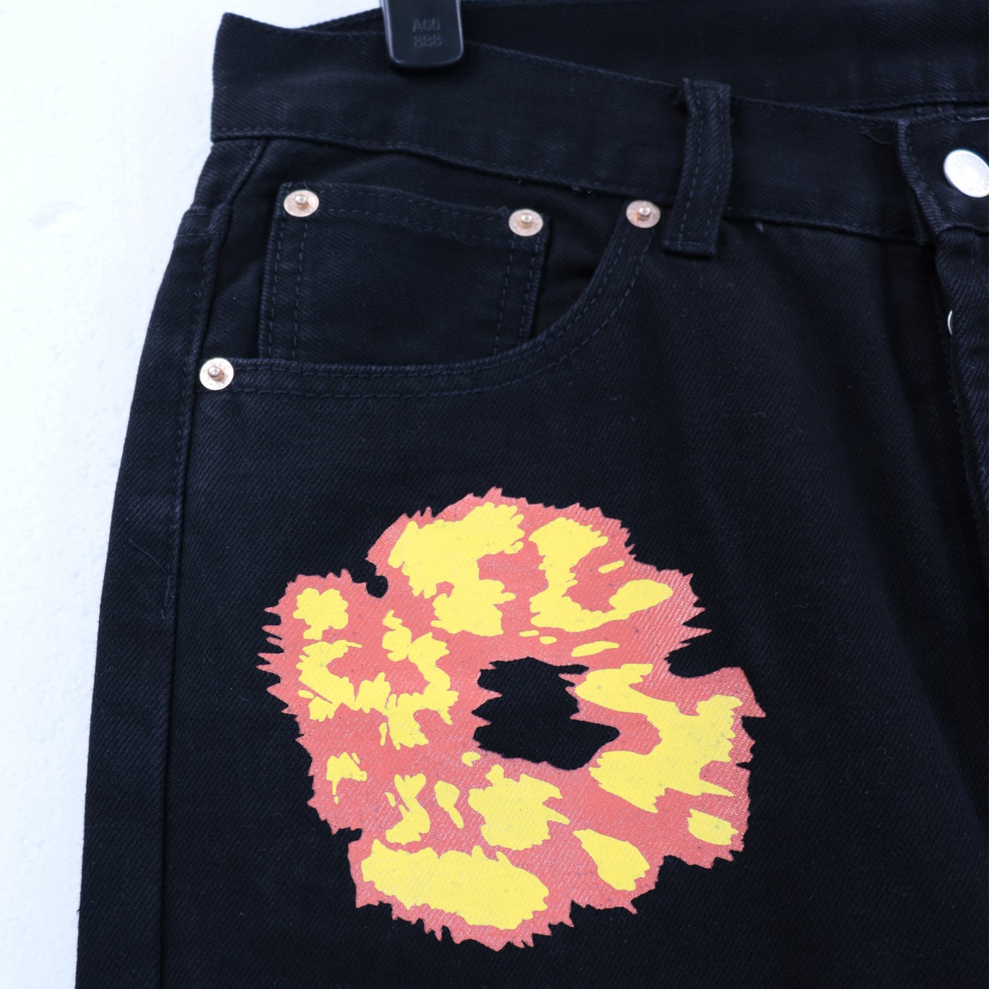 Jeanshose mit Rissen #6