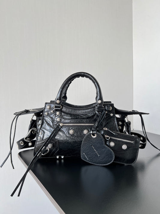 BALENCIAGA TASCHE #8