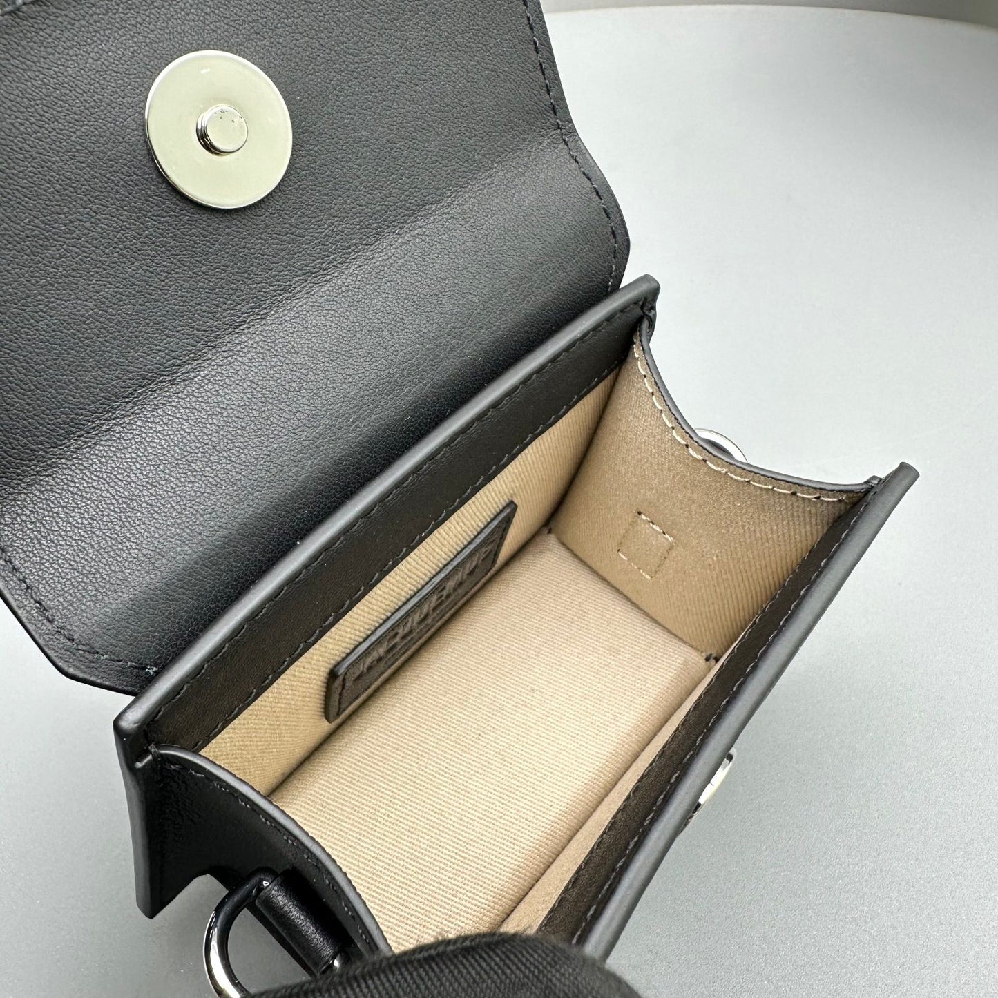 JACQUEMUS TASCHE #4